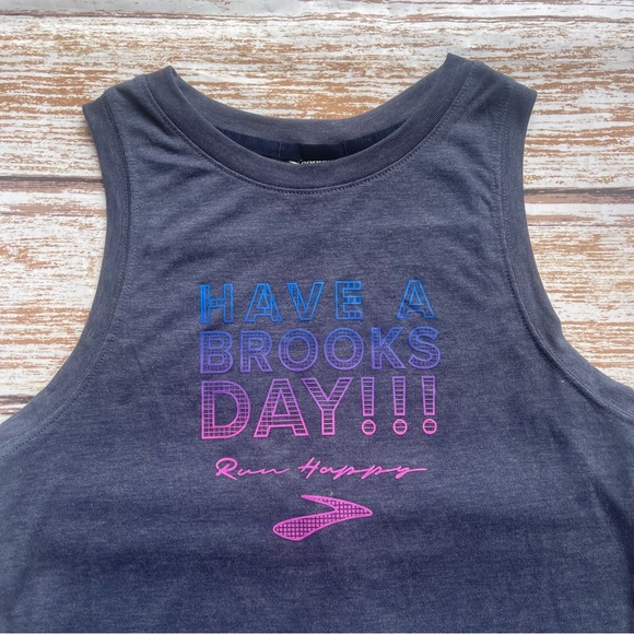 Brooks Run Happy Tank Top Size Medium - Picture 3 of 5